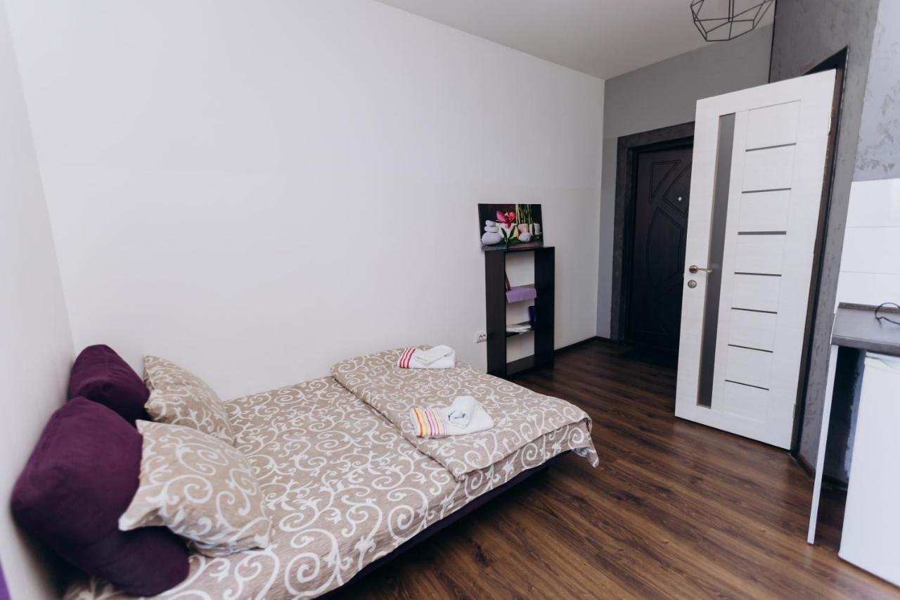 Нові Apartments Біля Жд Вокзалу Iwano-Frankiwsk Exterior foto